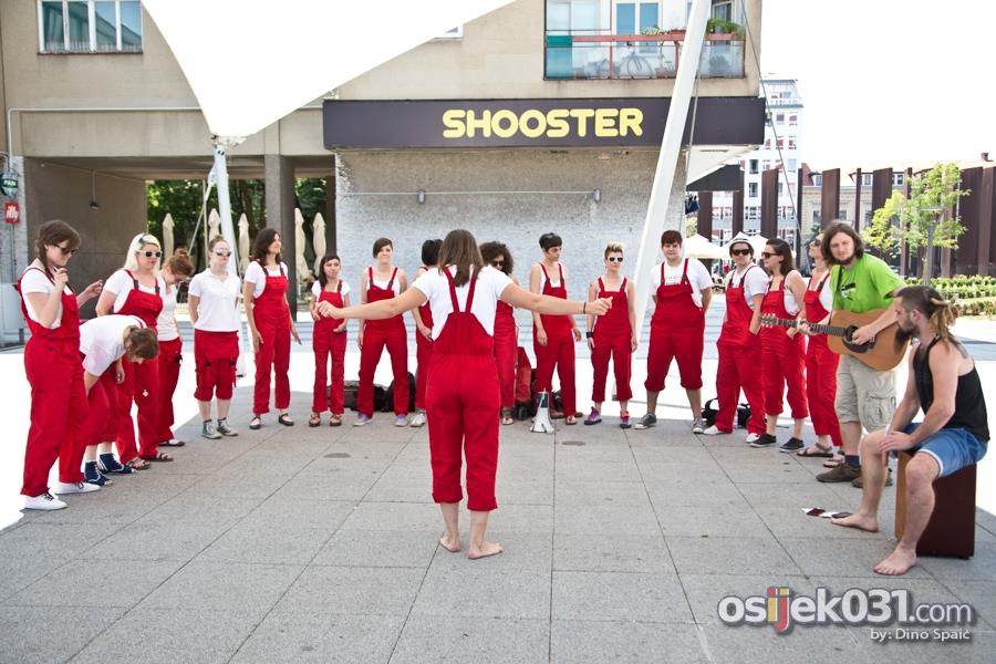 2014 06 08 le zbor   slavonska turneja osijek 06